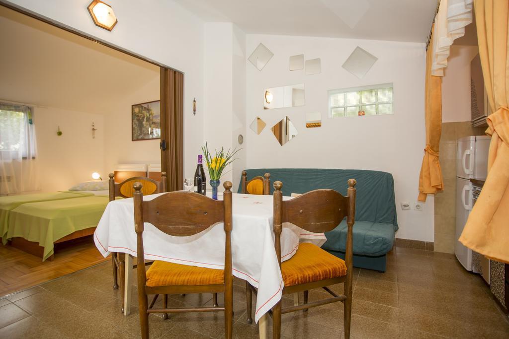 Apartments Pula 1618 Εξωτερικό φωτογραφία